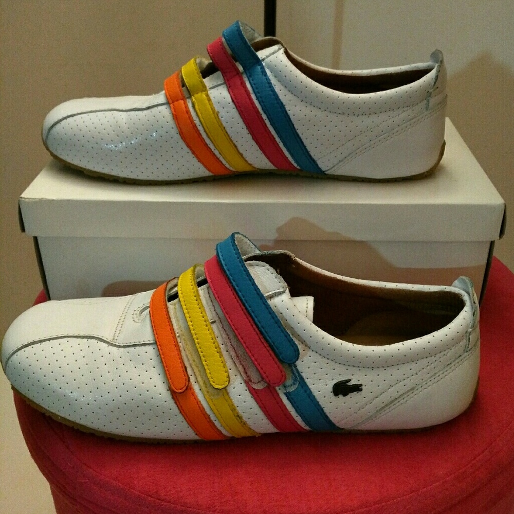 NWOT Lacoste sneaker